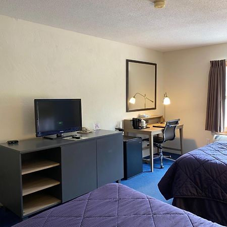 Pictured Rocks Inn And Suites Munising Ngoại thất bức ảnh