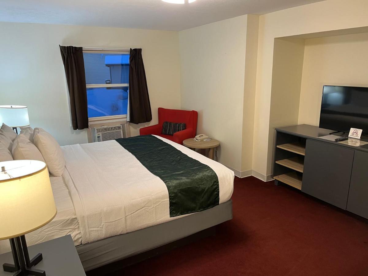 Pictured Rocks Inn And Suites Munising Ngoại thất bức ảnh