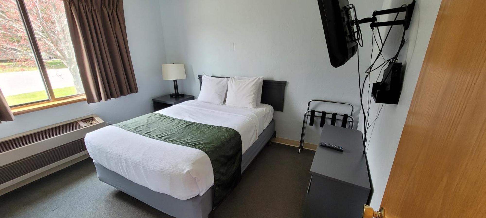 Pictured Rocks Inn And Suites Munising Ngoại thất bức ảnh